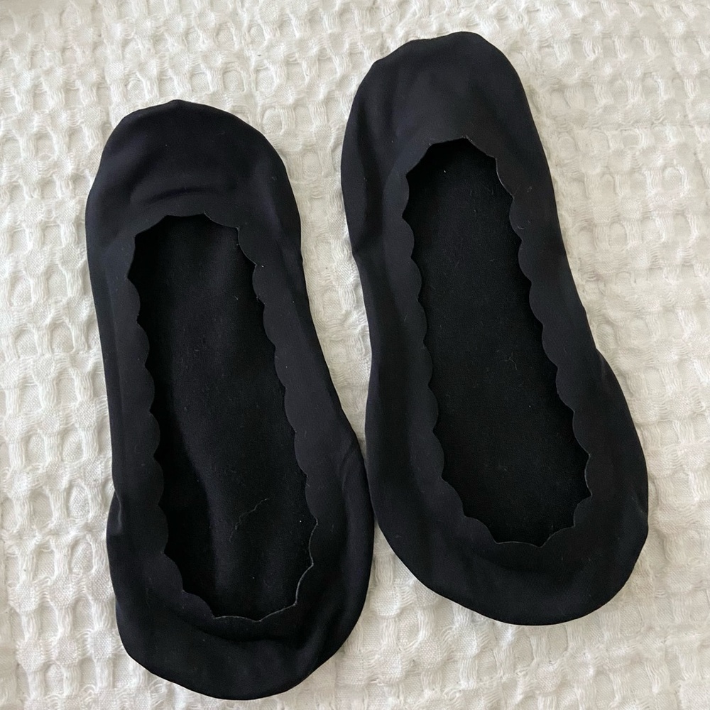 Comfy black sheer women’s no show non slip socks
